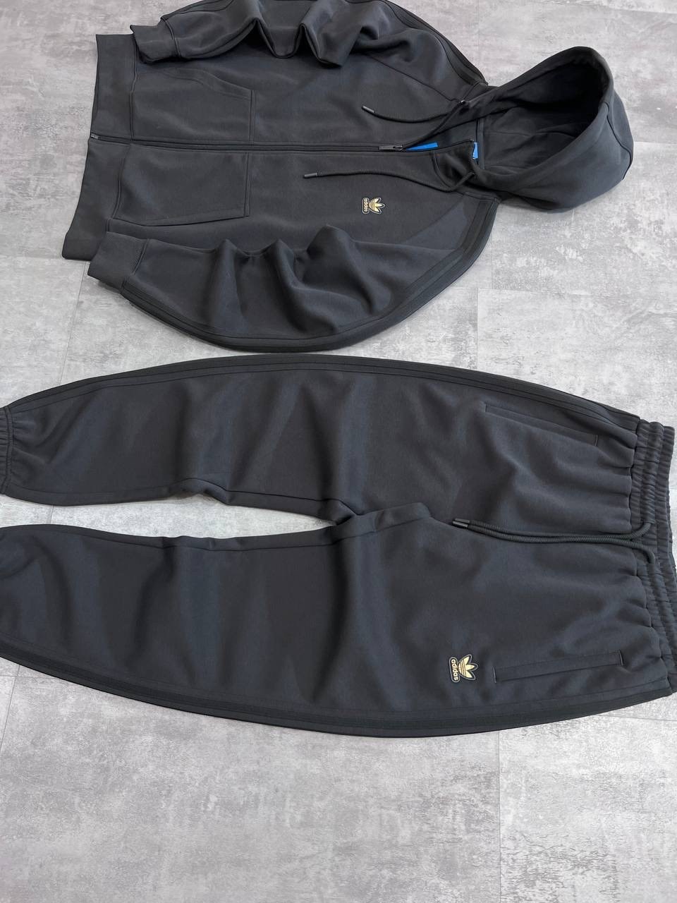 спортивный костюм adidas мужской,спортивные костюмы adidas,адидас спортивный костюм,спортивные костюмы адидас мужские,спортивный костюм adidas теплый