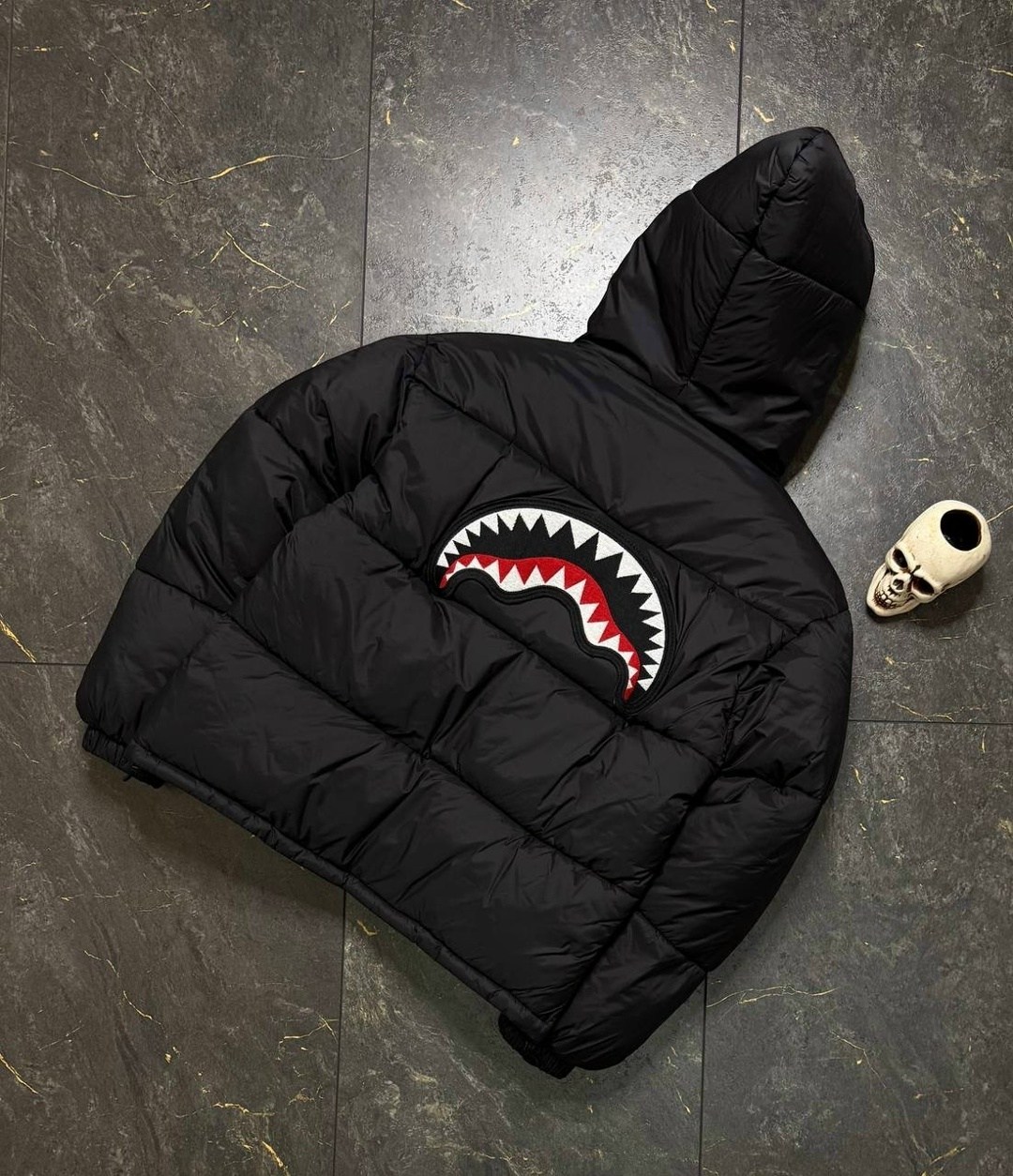 куртка бейп шарк,пуховик bape shark,bape shark hoodie,пуховик bape,куртка bape