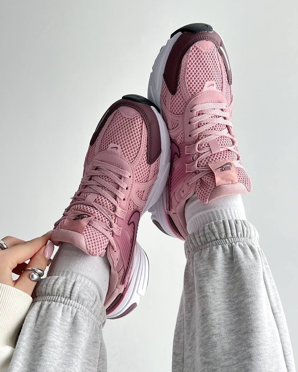 женские кроссовки nike,женские кроссовки,кроссовки, женская,спортивная