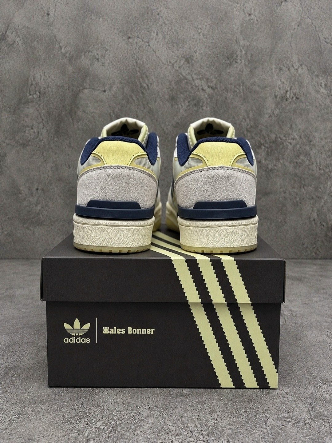 кроссовки adidas,adidas forum 84 low off white,adidas кроссовки adidas,кроссовки мужские женские adidas,кроссовки мужские adidas