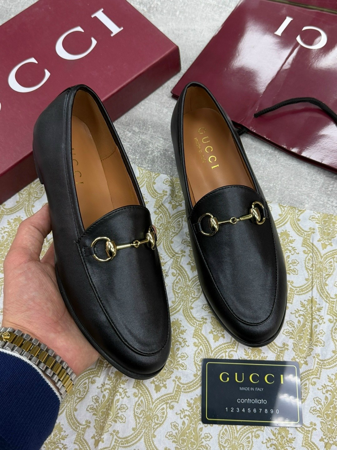 кожаные лоферы gucci jordaan horsebit коричневые,лоферы gucci,лоферы гуччи женские оригинал,лоферы женские gucci,гуччи лоферы