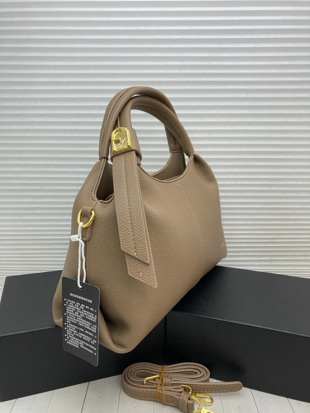 сумка женская,сумка,сумочка женская,женская сумка furla натуральная кожа,сумки женские модные