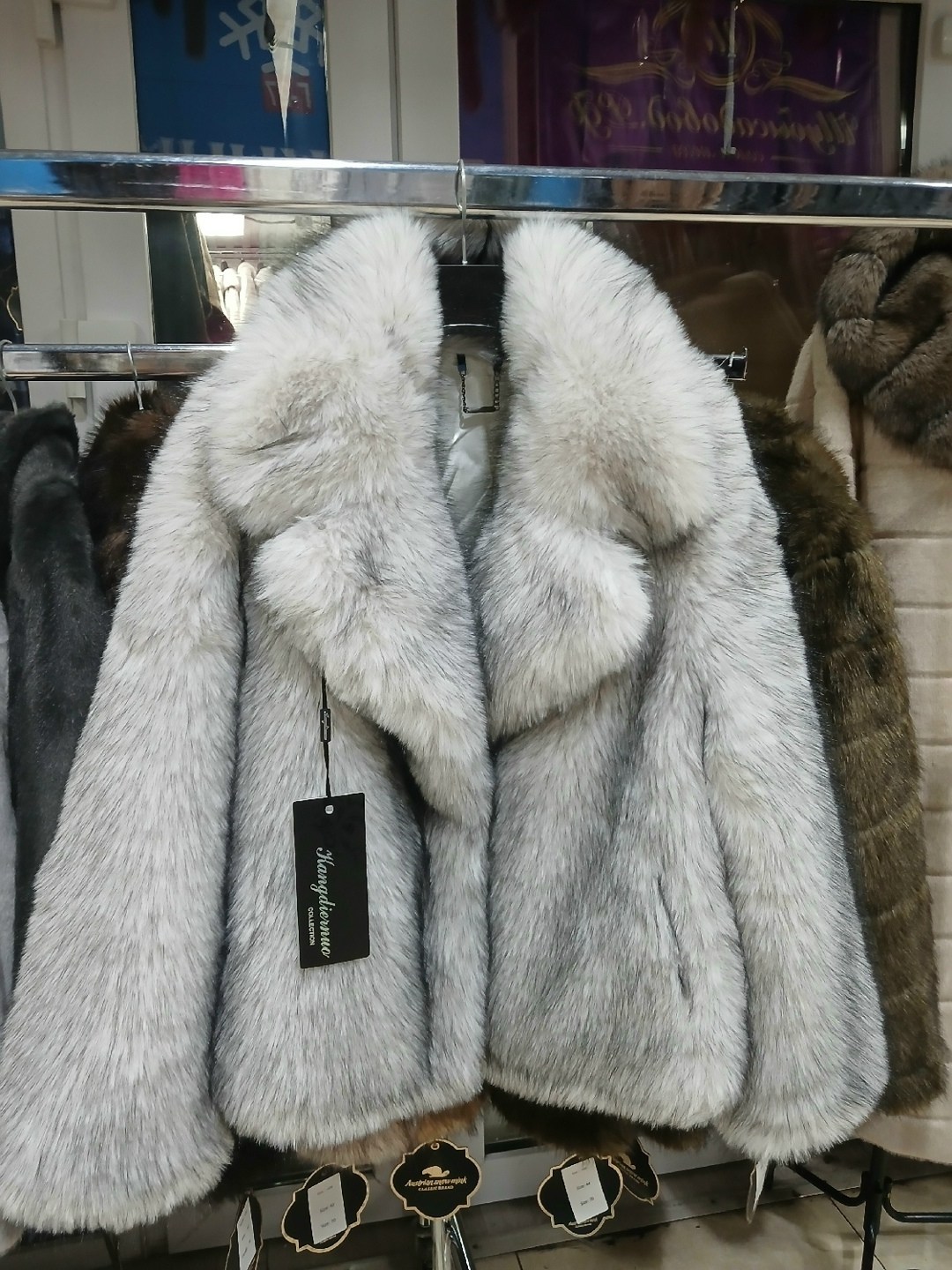 шуба,женская шуба,шубка из натурального цельного меха песца,песец шуба,шубка