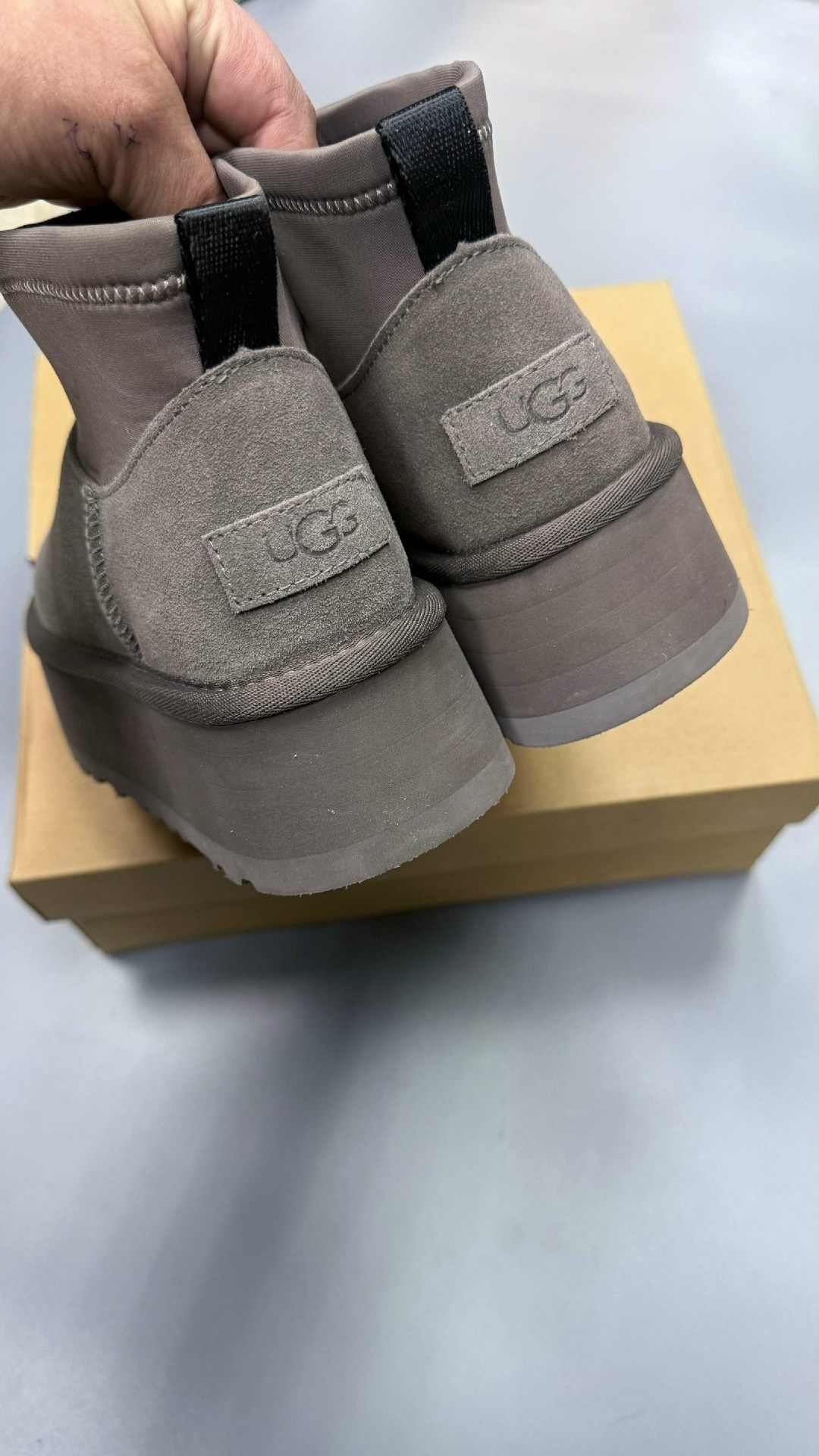 мужские угги ugg classic mini зимние,угги женские ugg,угги зимние мужские ugg,угги зимние мужские ugg модель 558462,угги ugg серый er39 422794118