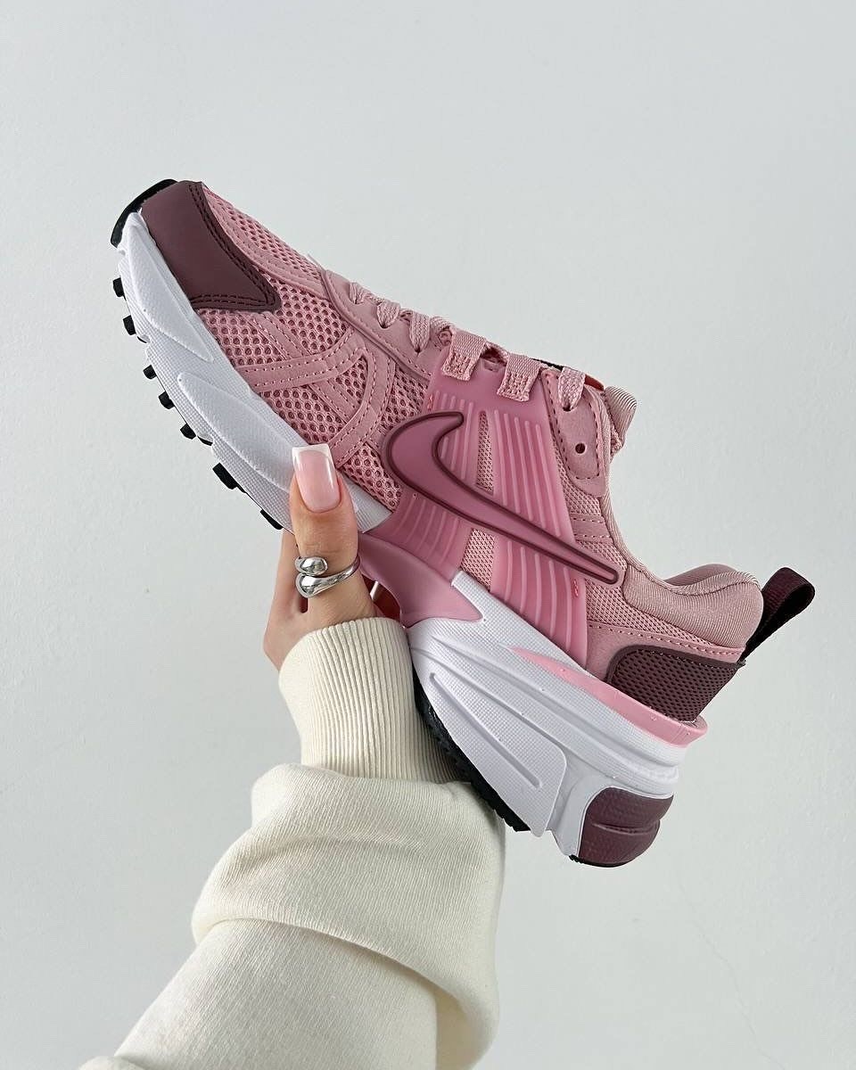 женские кроссовки nike,женские кроссовки,кроссовки, женская,спортивная