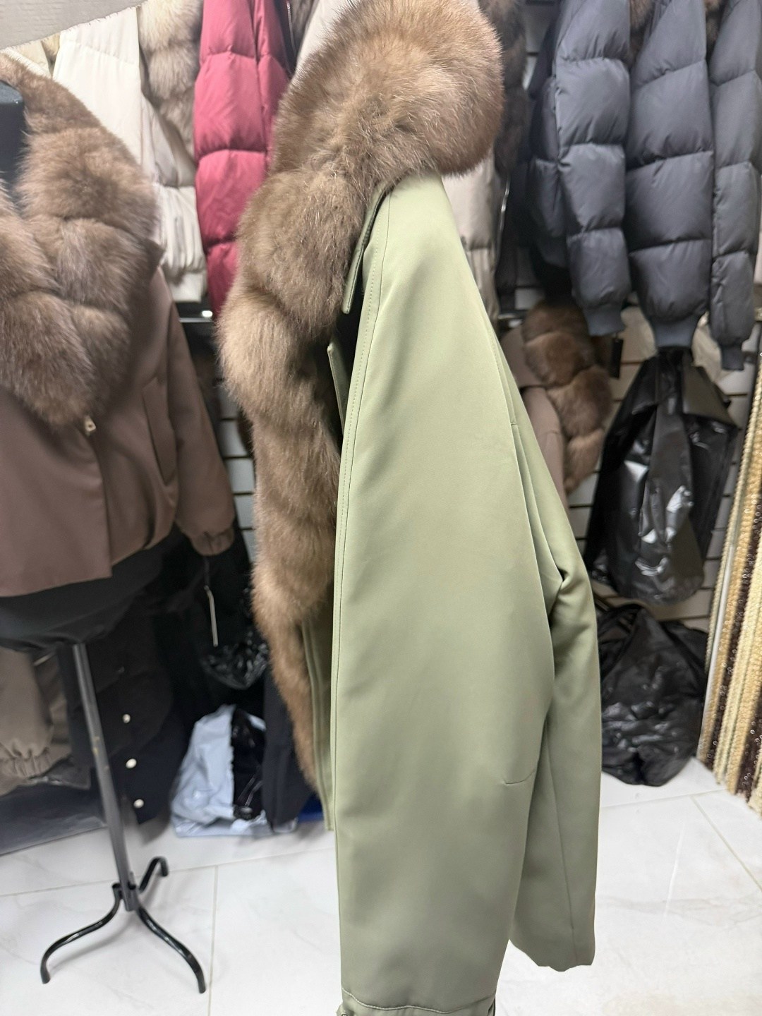 парка женская с натуральным мехом,парка с натуральным мехом,парка с мехом,меховая куртка,парка с меховым