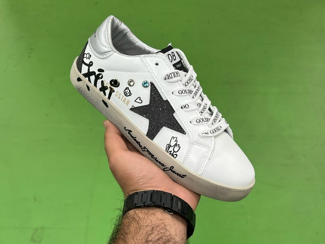 ,кроссовки golden goose,кеды golden goose,кроссовки golden goose superstar,golden goose superstar graffiti