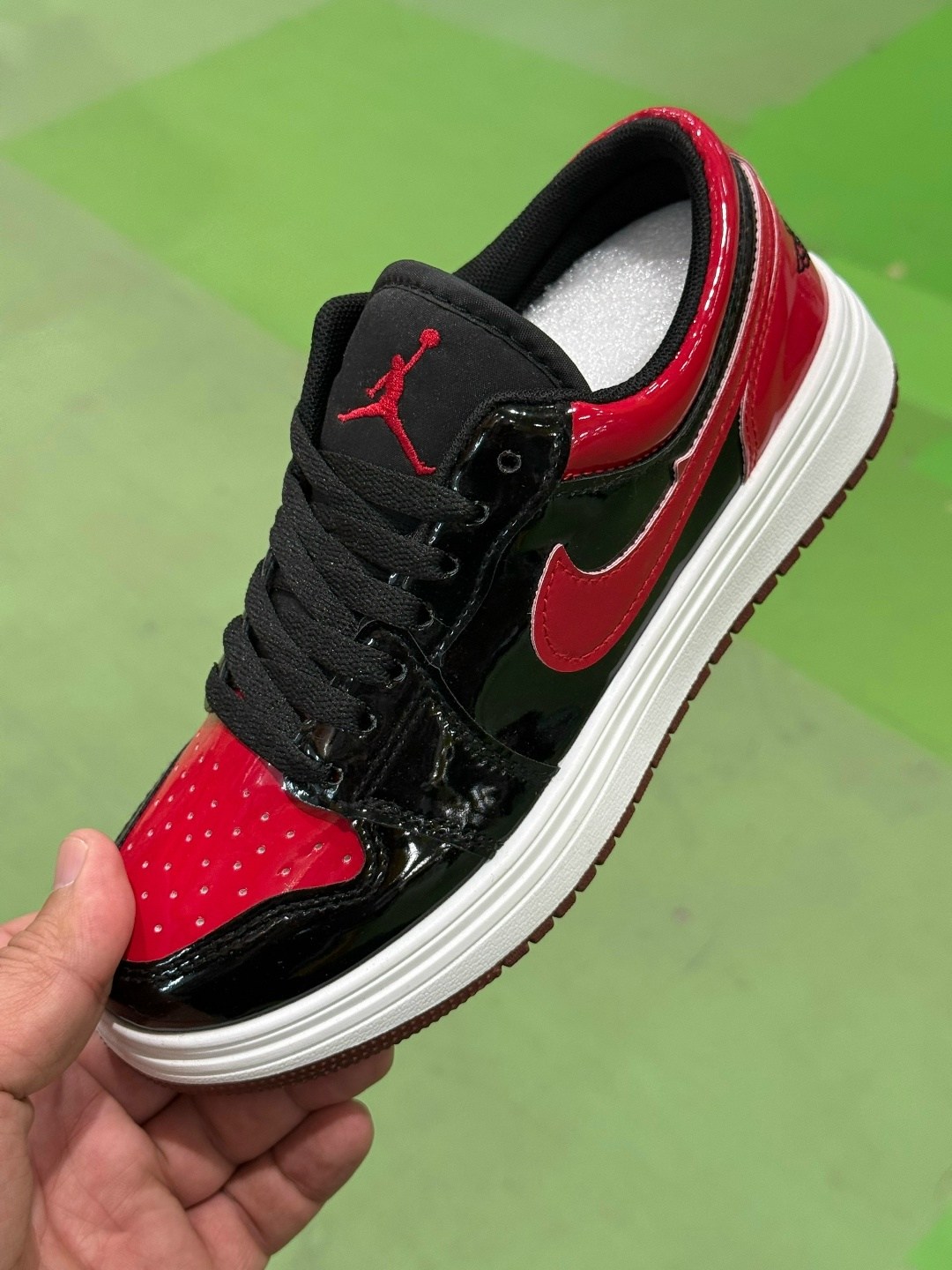 кроссовки,женские кроссовки, женская,спортивный ,кроссовки nike air jordan 1 low