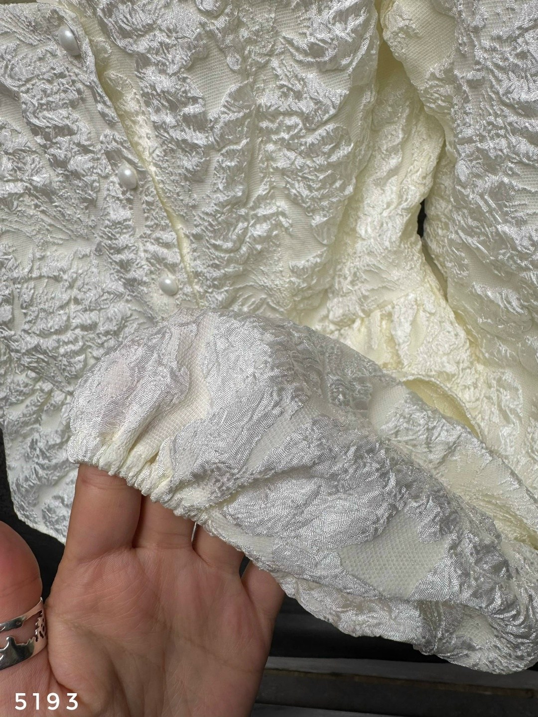 блузка с оборками,блузка женская,блузка,блузка белая,блузка нарядная с баской guilty