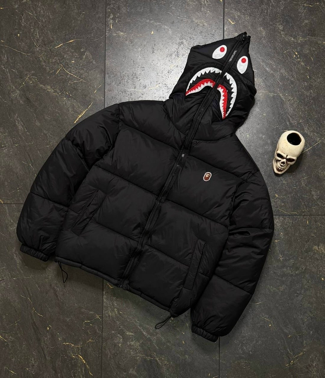 куртка бейп шарк,пуховик bape shark,bape shark hoodie,пуховик bape,куртка bape