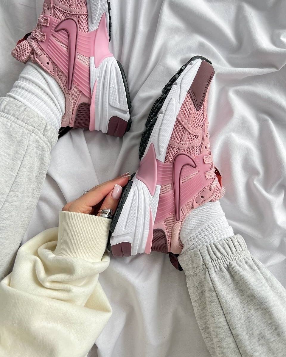 женские кроссовки nike,женские кроссовки,кроссовки, женская,спортивная