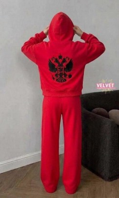 Костюм