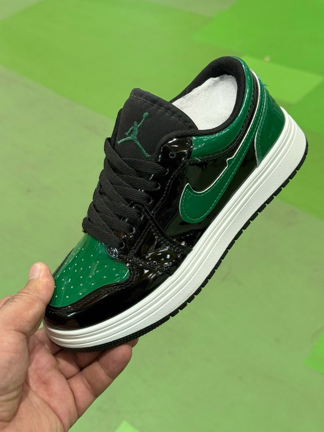 кроссовки,женские кроссовки, женская,спортивный ,кроссовки nike air jordan 1 low