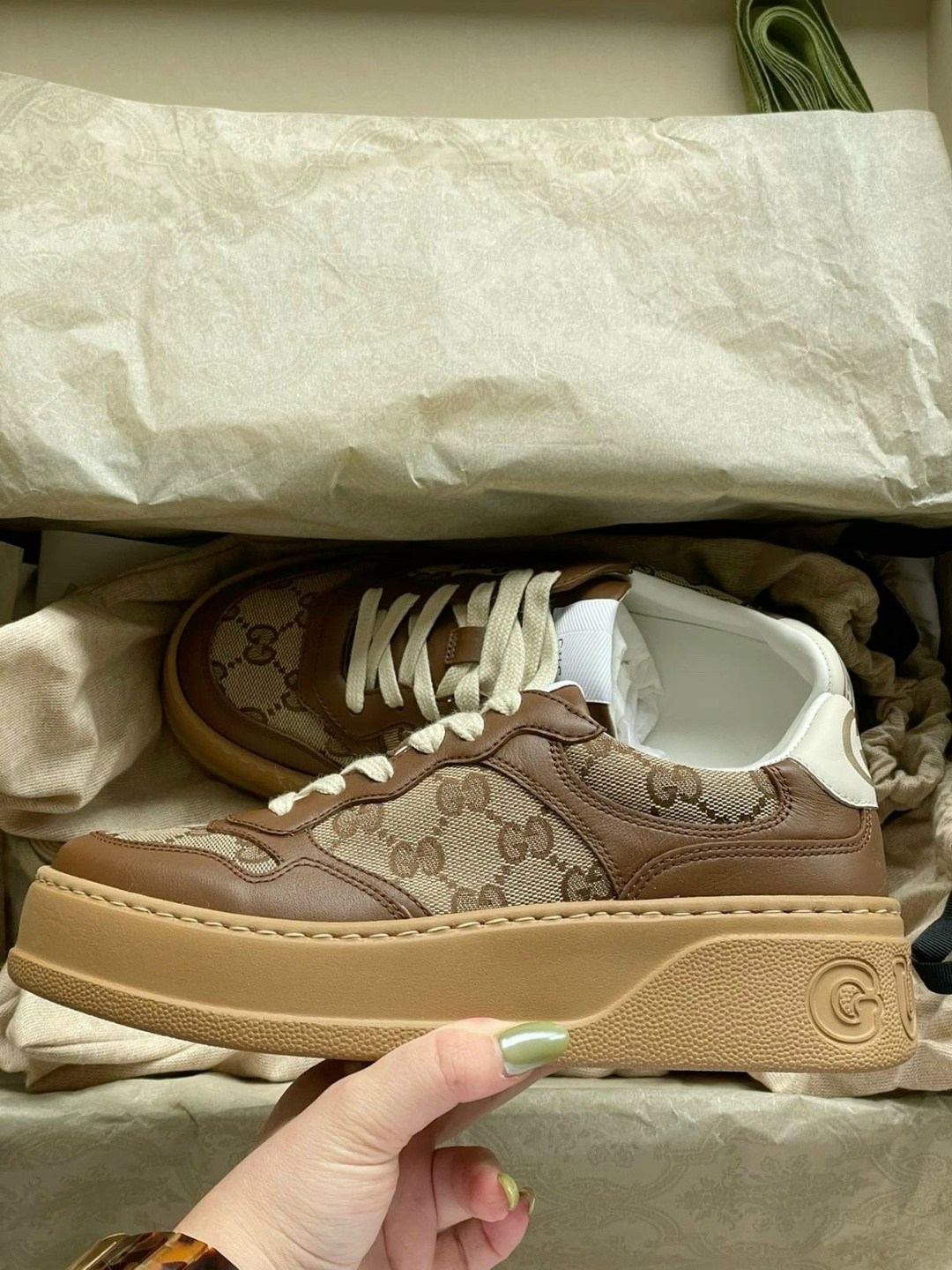 кроссовки женские gucci,кроссовки гуччи коричневые женские,кроссовки gucci,кеды гуччи женские коричневые,кроссовки gucci мужские