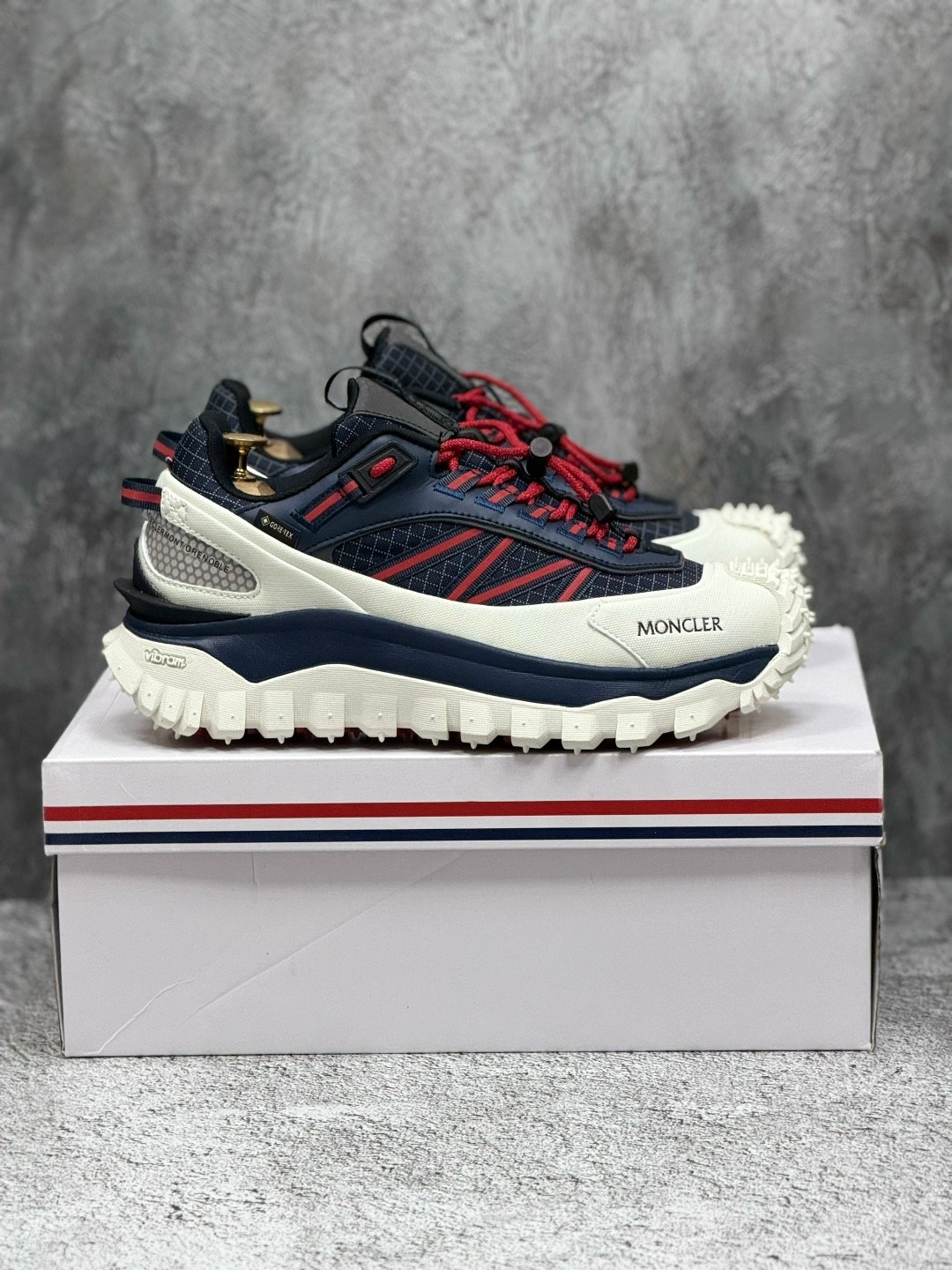 кроссовки moncler trailgrip gtx,кроссовки moncler,кроссовки в стиле moncler trailgrip gore-tex мужские кроссовки для бега,moncler trailgrip,кроссовки водонепроницаемые moncler trailgrip