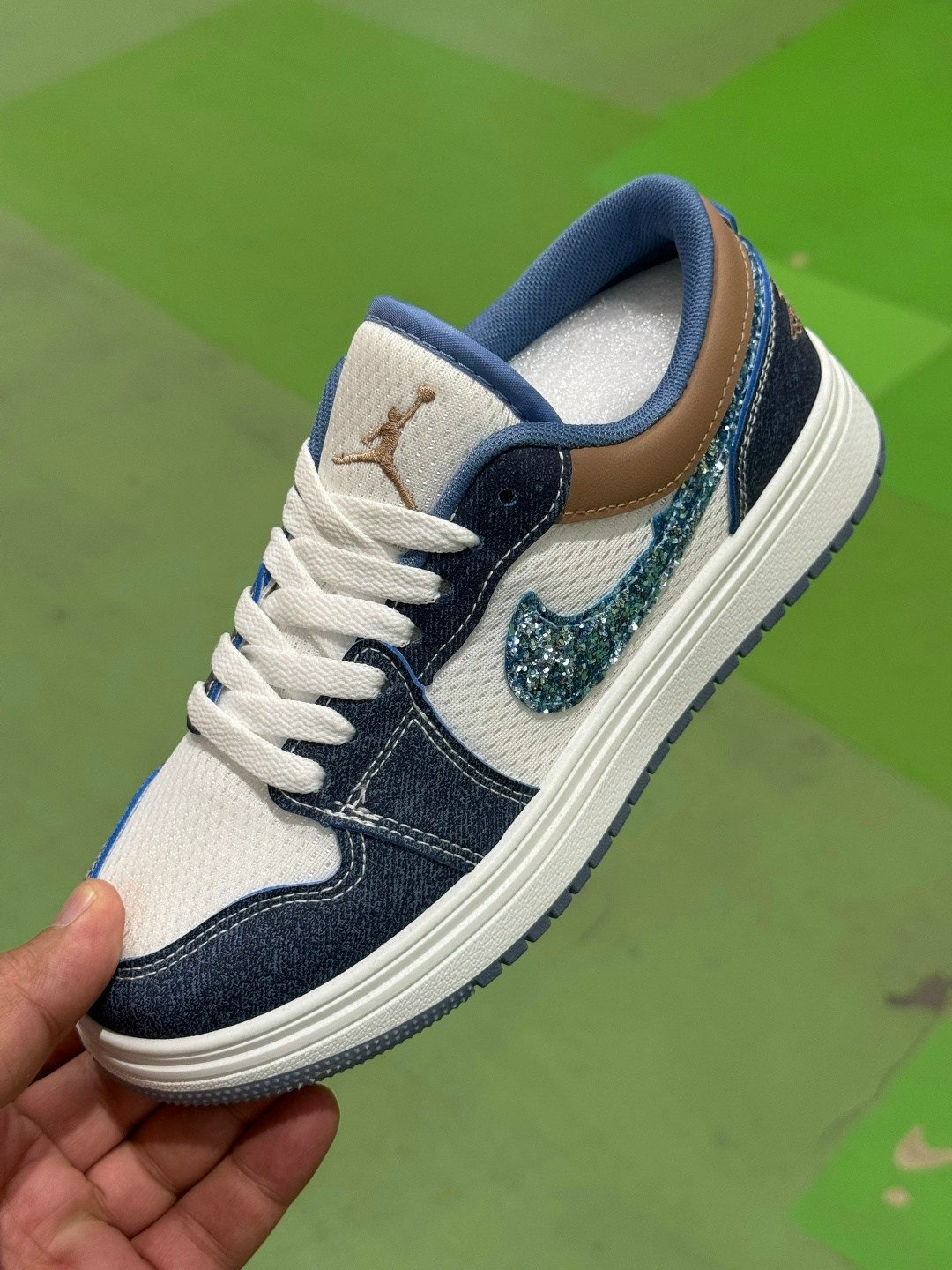 кроссовки,женские кроссовки, женская,спортивный ,кроссовки nike air jordan 1 low
