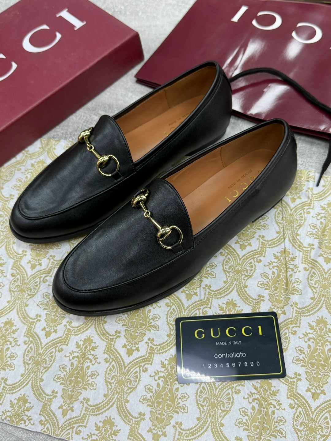 кожаные лоферы gucci jordaan horsebit коричневые,лоферы gucci,лоферы гуччи женские оригинал,лоферы женские gucci,гуччи лоферы