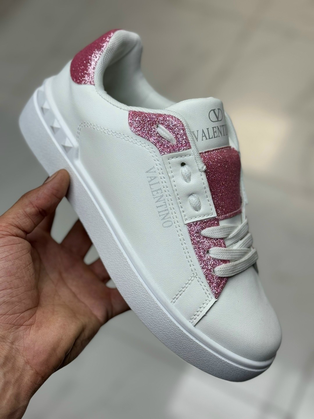 ,кеды valentino,valentino кроссовки,кроссовки женские valentino,кеды валентино