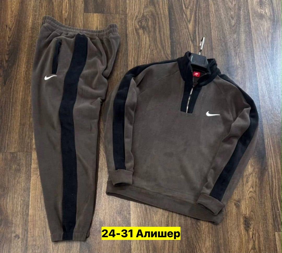 спортивный костюм nike на флисе,мужской спортивный костюм на флисе,флисовые костюмы,мужской спортивный костюм,костюм на флисе мужской