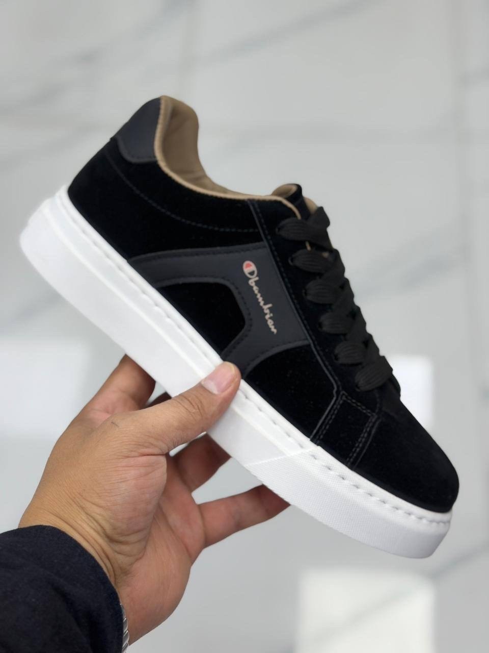 ,кроссовки женские,стильные кроссовки,женские кроссовки dolce gabbana,chanel кроссовки