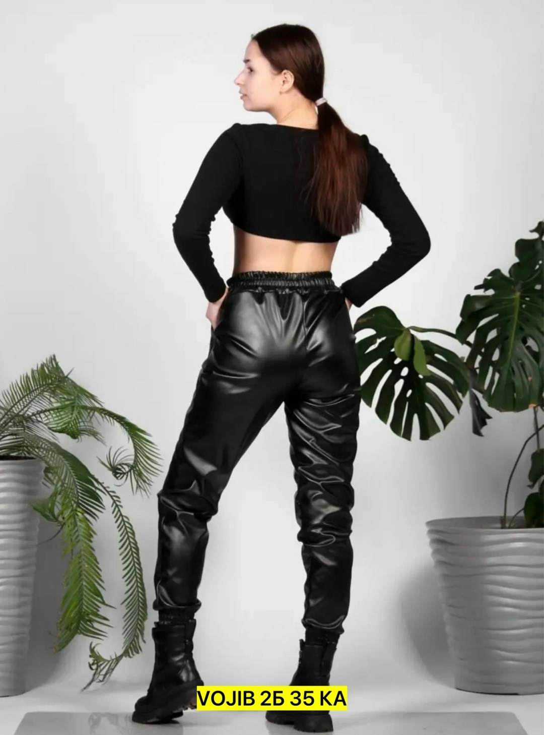 джоггеры кожаные tur stil,джоггеры кожаные с начеса,джоггеры кожаные,брюки из экокожи женские,женские кожаные брюки