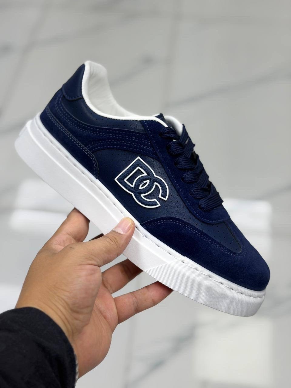 ,кроссовки женские,стильные кроссовки,женские кроссовки dolce gabbana,chanel кроссовки