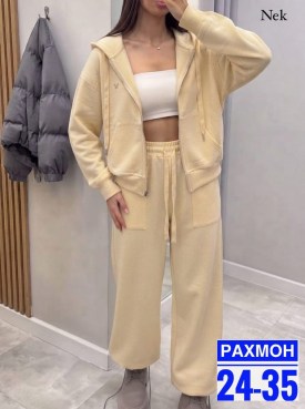 Костюм