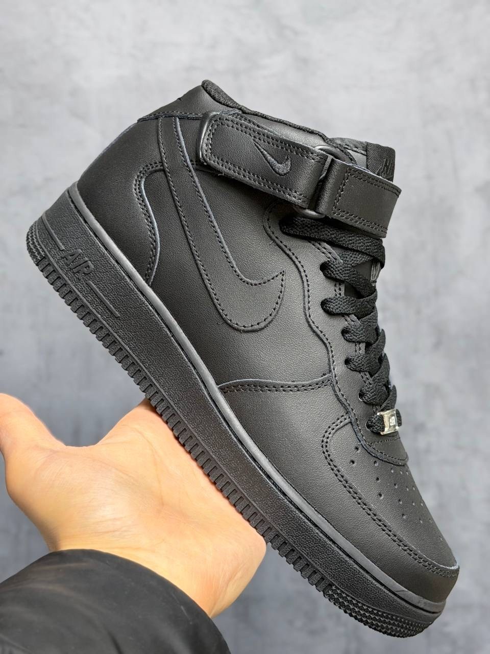 зимние кроссовки nike air force 1 mid,nike air force 1 mid black,кроссовки nike air force 1 mid,кроссовки зимние nike air force 1,кроссовки зимние nike air force