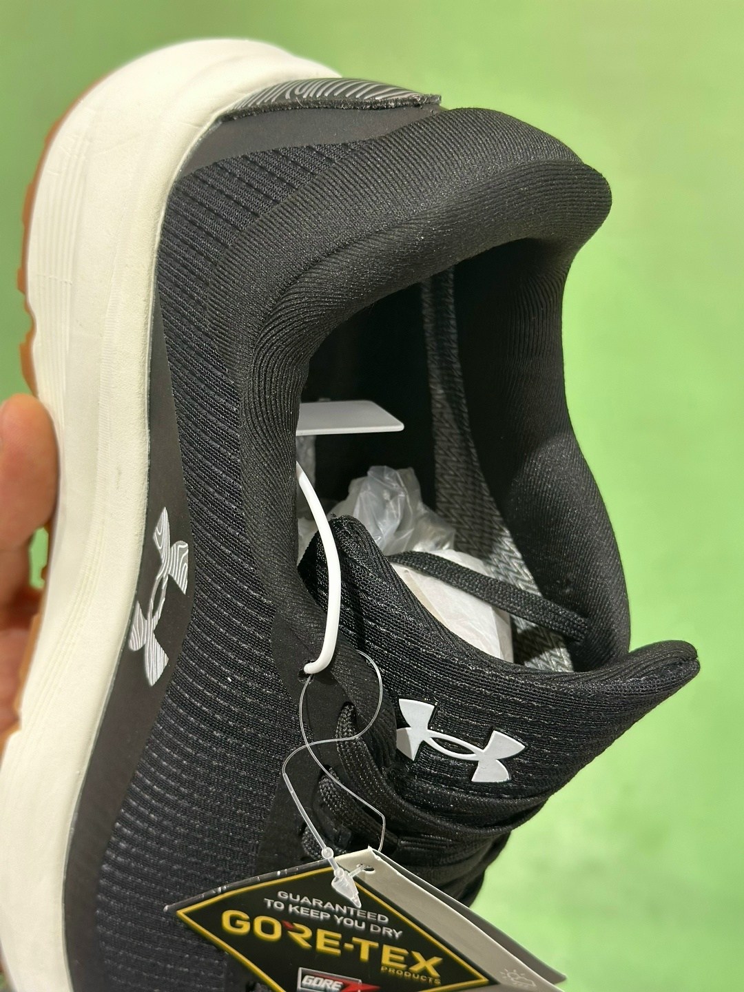 кроссовки under armour,under armour charged,кроссовки женские under armour ua w charged,кроссовки,кроссовки under armour ua surge 3