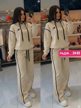 Костюм