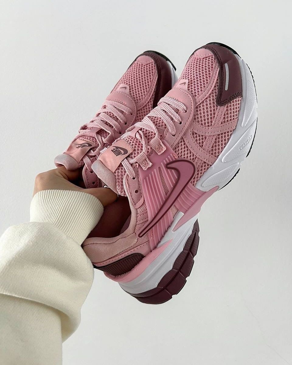 женские кроссовки nike,женские кроссовки,кроссовки, женская,спортивная