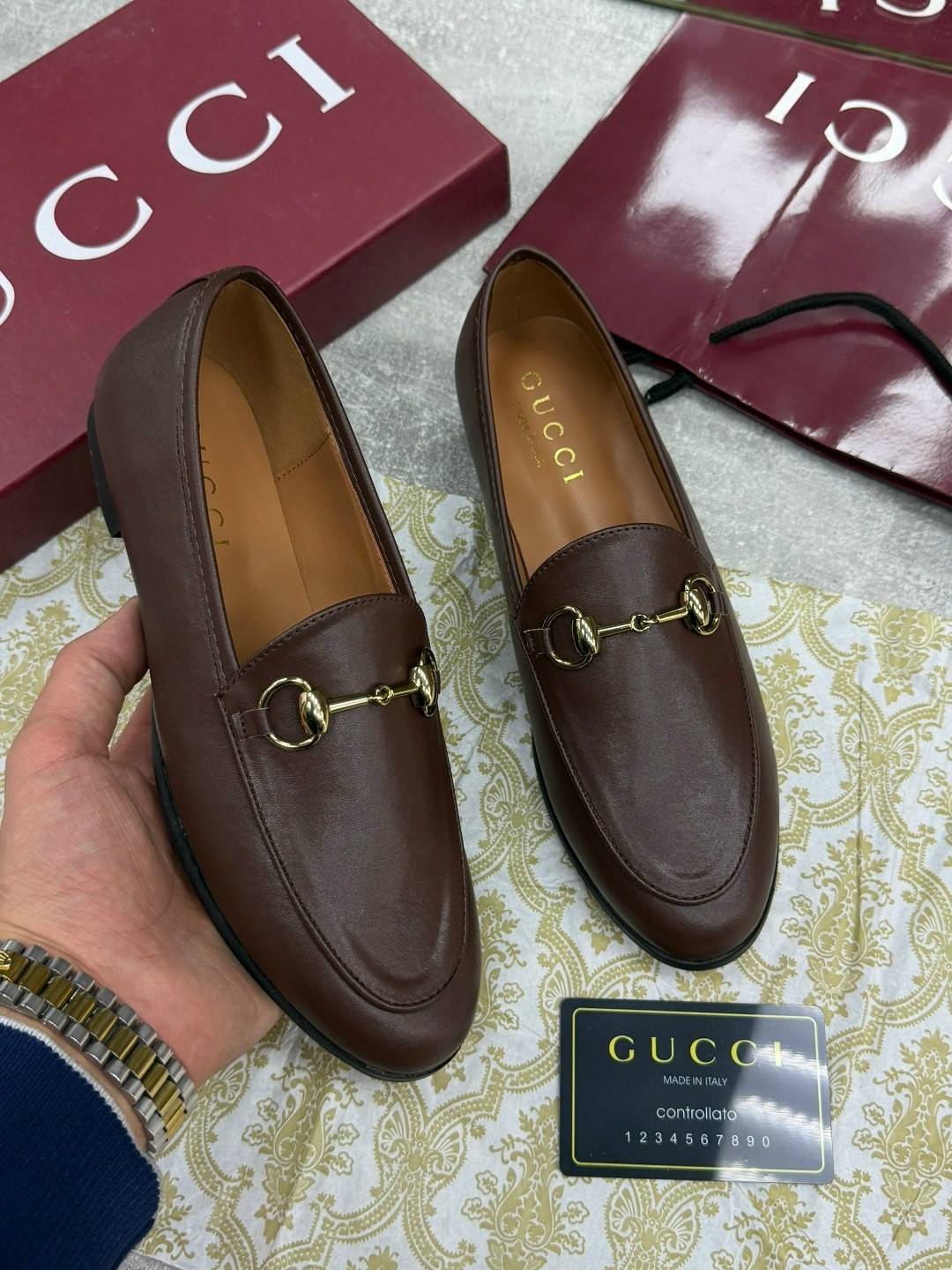кожаные лоферы gucci jordaan horsebit коричневые,лоферы gucci,лоферы гуччи женские оригинал,лоферы женские gucci,гуччи лоферы