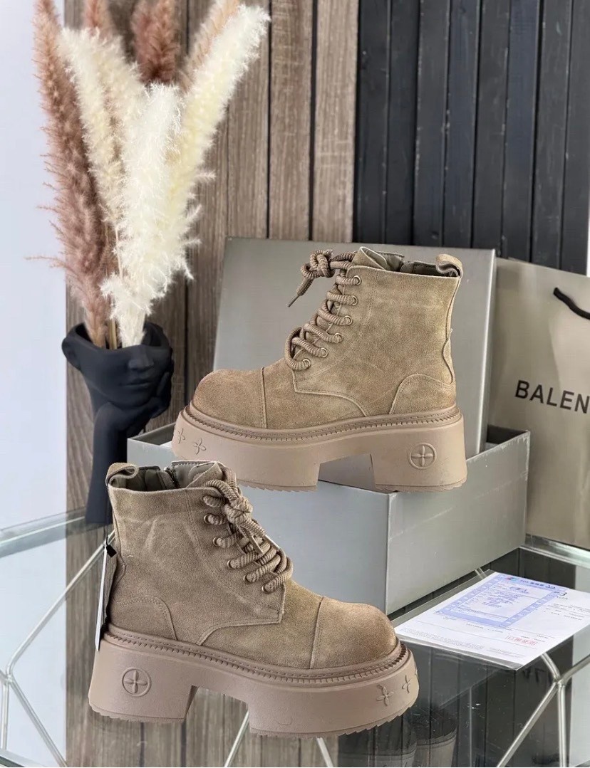 зимние ботинки на платформе с натуральным мехом balenciaga,ботинки осенние с натуральным мехом balenciaga,balenciaga зимние ботинки,ботинки balenciaga,ботинки зимние баленсиага elkami 274207586