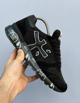 Кроссовки