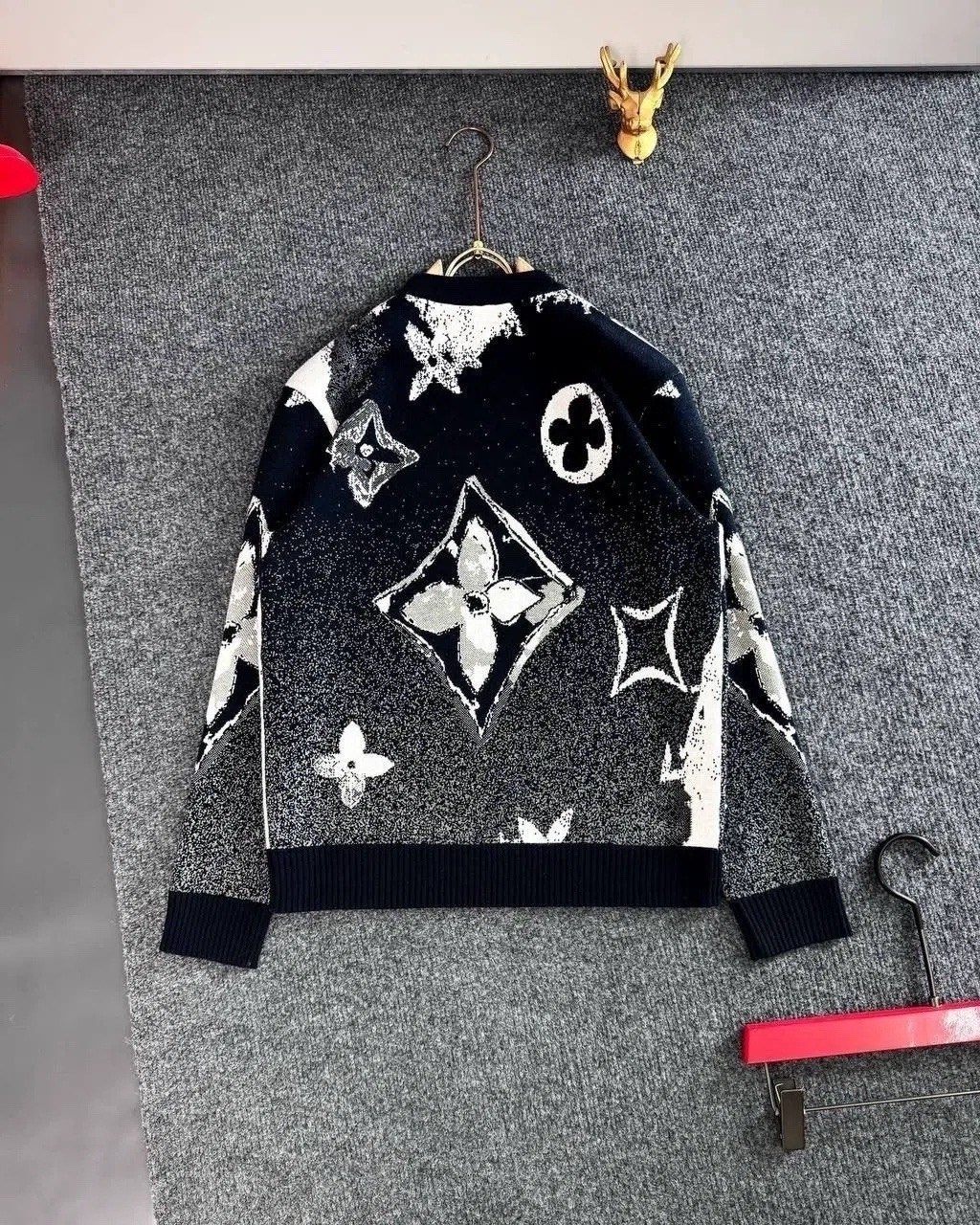 модные свитера,свитер,свитер louis vuitton,свитера женские
