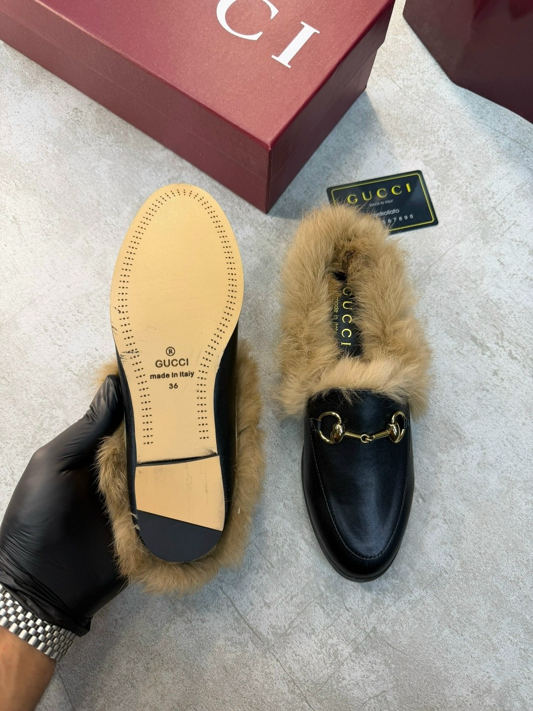 мюли gucci,кожаные лоферы gucci,элегантные меховые лоферы от gucci,лоферы гуччи женские,женские лоферы gucci