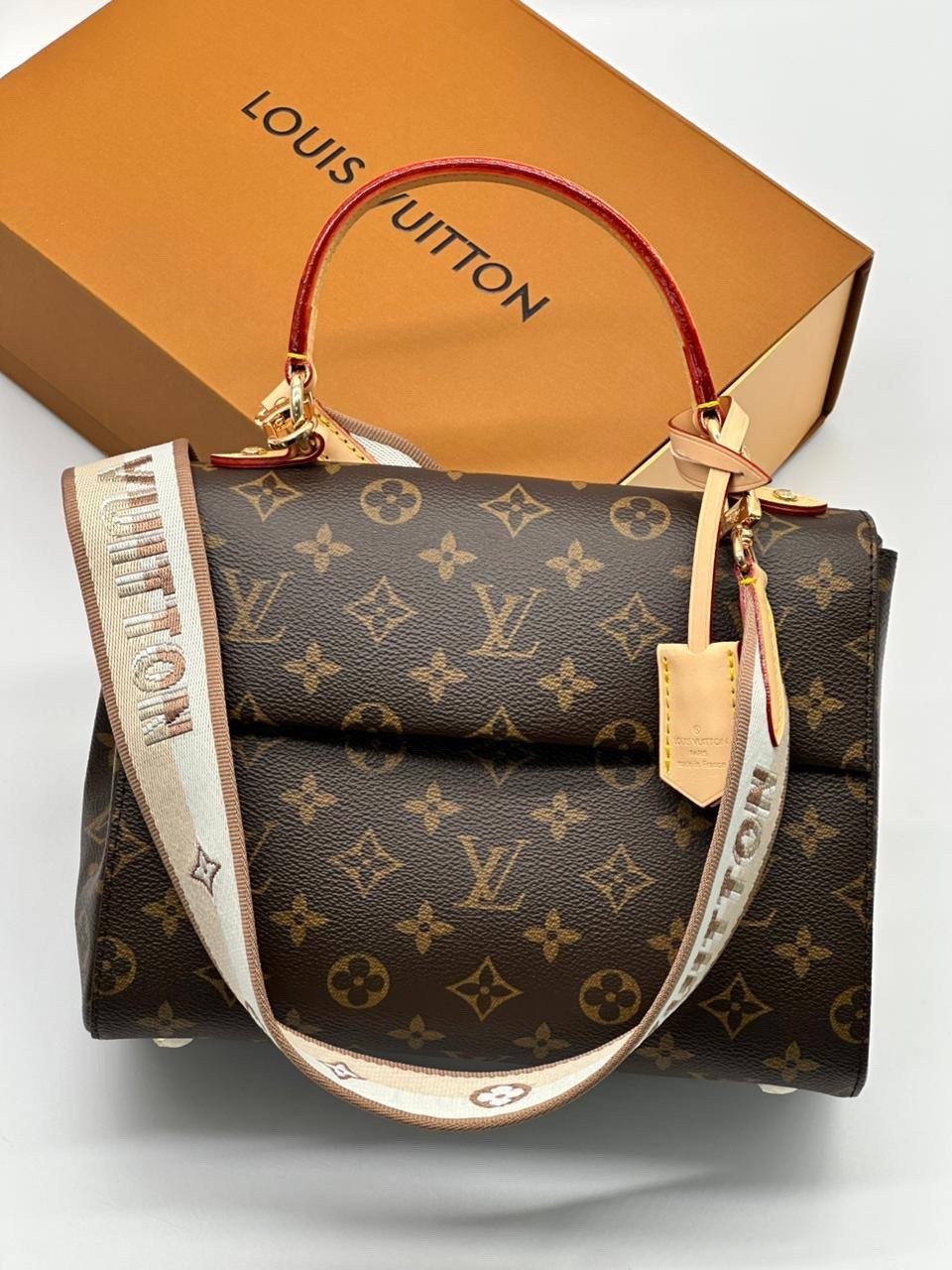 подарочная коробка louis vuitton,louis vuitton ремень упаковка,louis vuitton bag,луи виттон коробка оригинал,louis vuitton коробка оригинал оранжевый