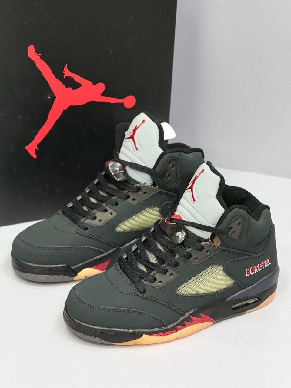 кроссовки nike air jordan 5 retro,nike air jordan 5 gore tex,кроссовки nike air jordan 5,air jordan 5 gore-tex 'off-noir',кроссовки air jordan 5 retro