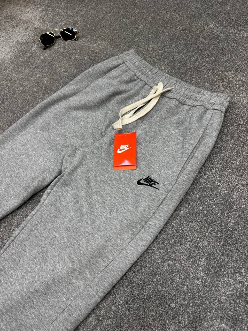 спортивные штаны nike,спортивные штаны nike мужские,спортивные джоггеры,штаны спортивные,брюки спортивные джоггеры nike