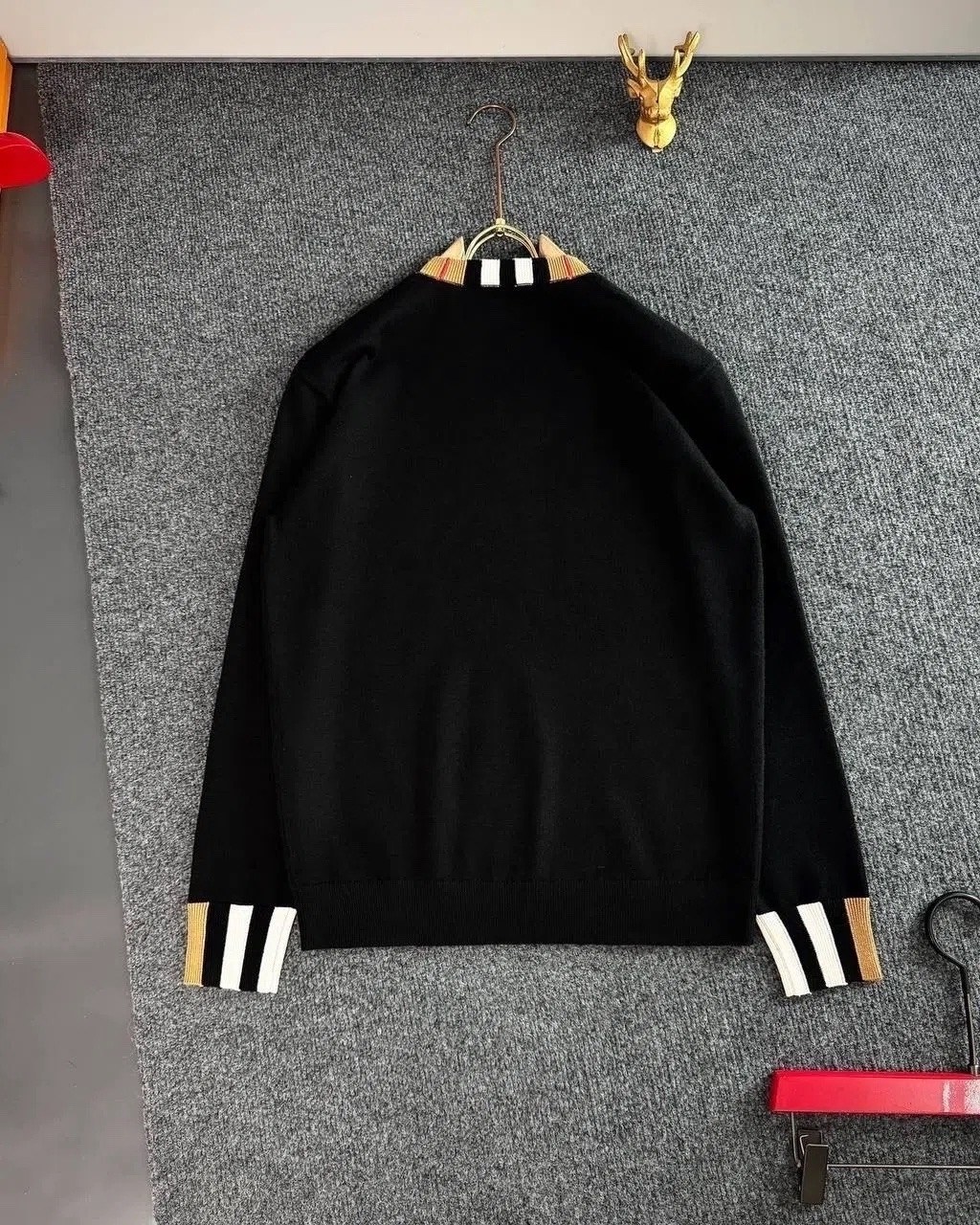 модные свитера,свитшот женская,свитер,свитер с воротником,свитер брендовый в полоску