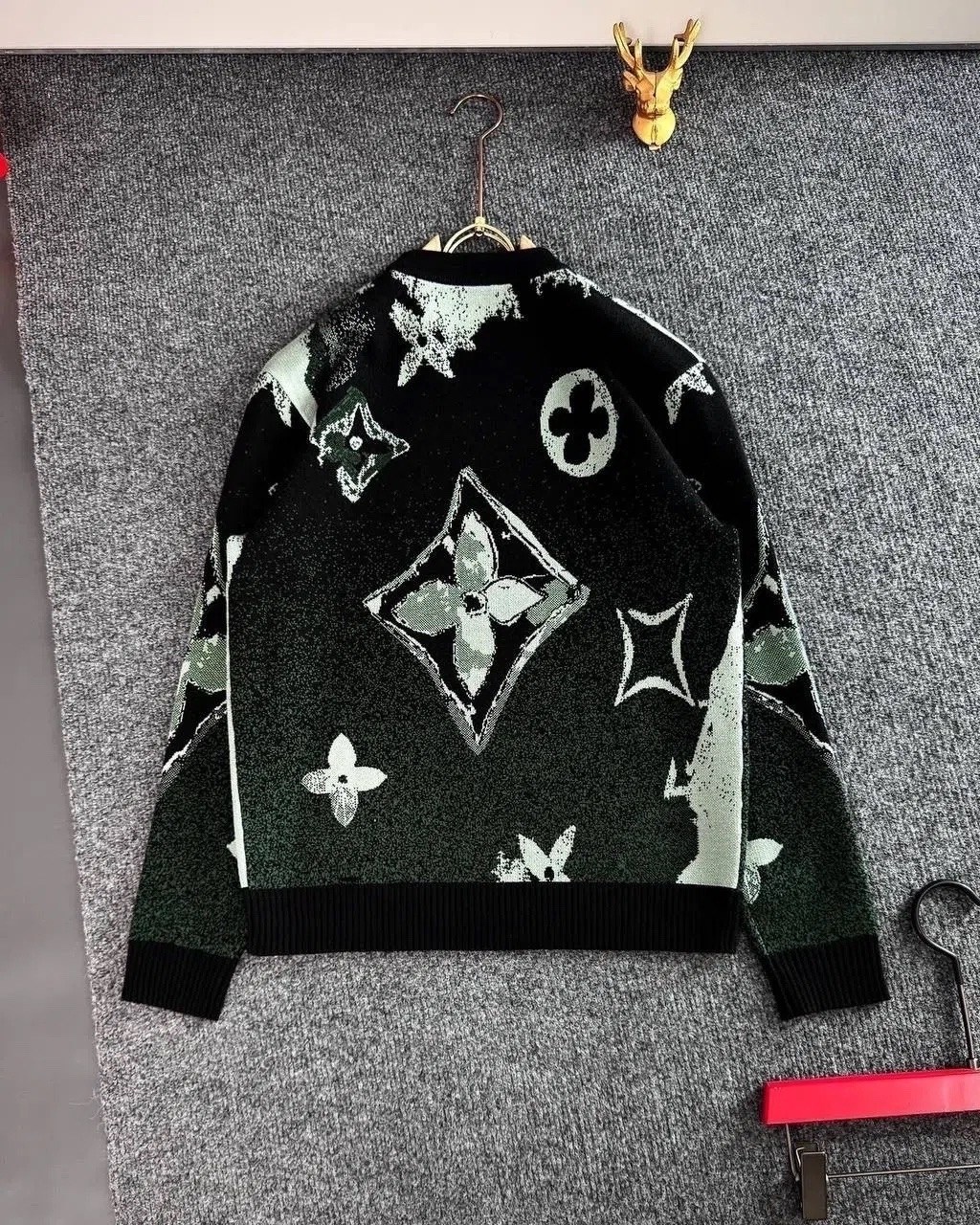 модные свитера,свитер,свитер louis vuitton,свитера женские