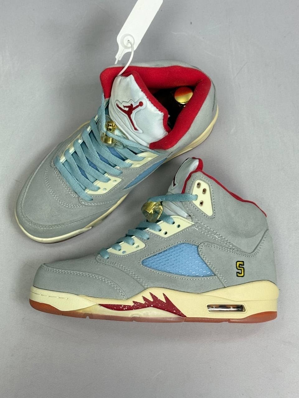 кроссовки nike air jordan 5 retro,кроссовки nike air jordan 5 retro ice blue,кроссовки nike air jordan 5,кроссовки air jordan 5 retro,кроссовки trophy room x air jordan 5 retro ice