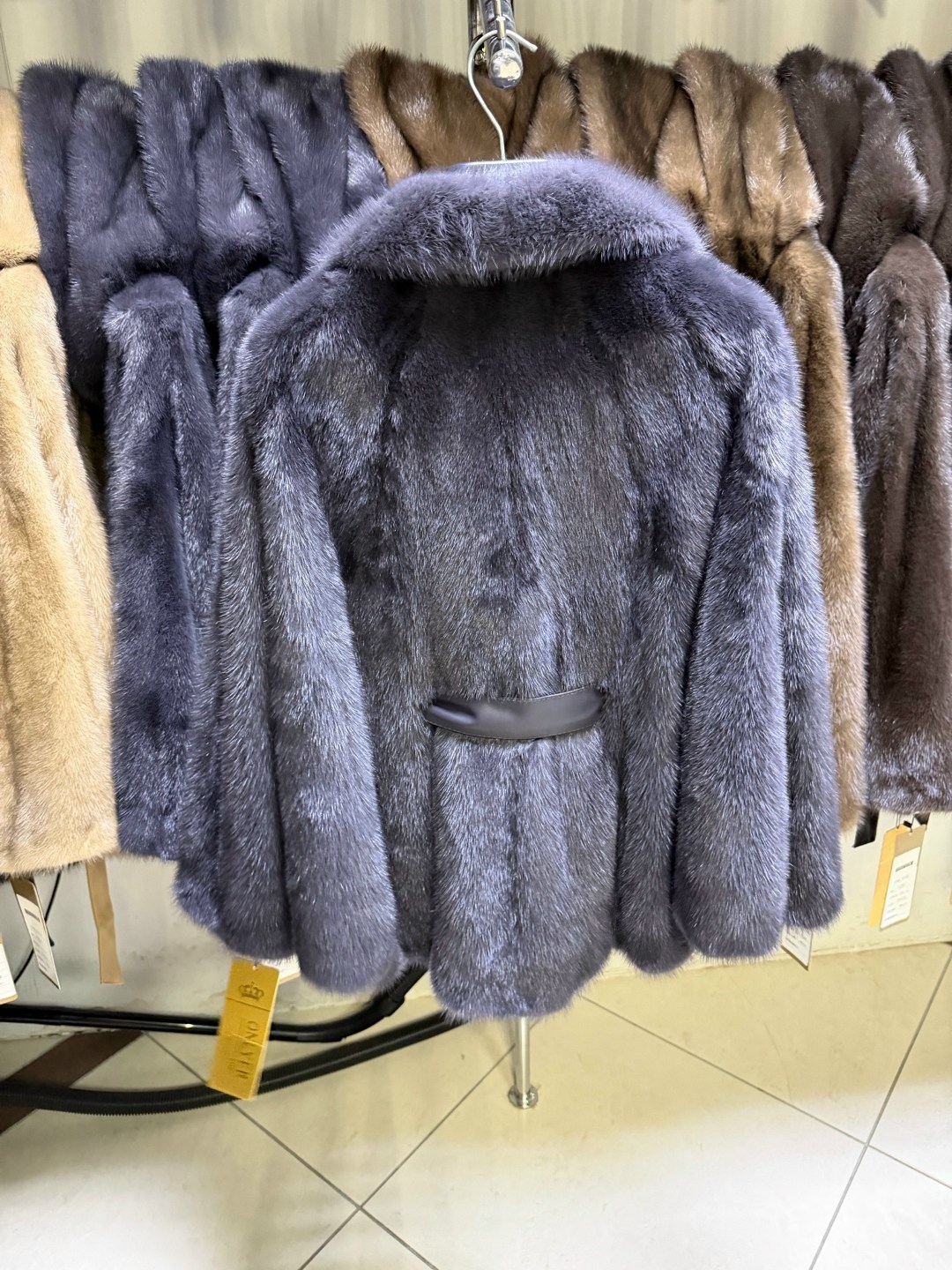 шуба норковая,шуба норка,короткая норковая шуба,шуба норковая кимоно,норковая шуба с английским воротником