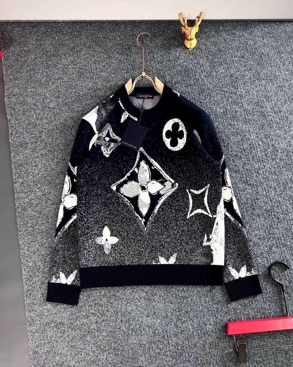модные свитера,свитер,свитер louis vuitton,свитера женские