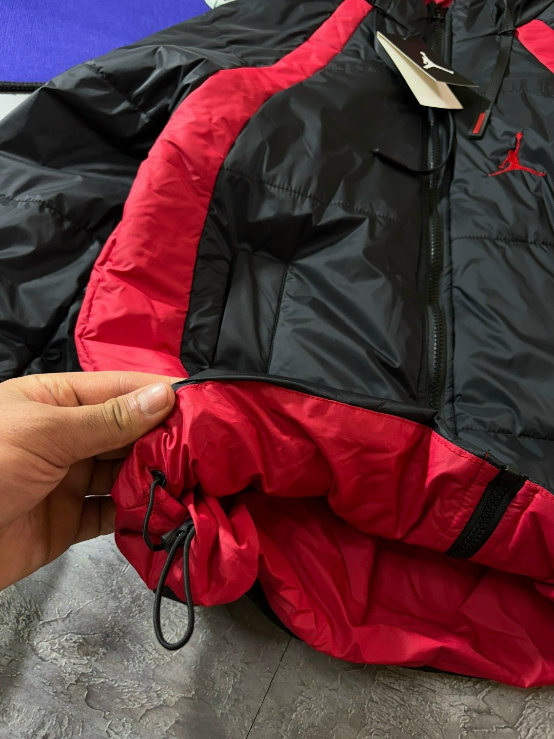куртка-пуховик jordan essential puffer da9806-010,пуховик jordan,пуховик jordan essential,пуховик jordan essential puffer jacket black,куртка jordan