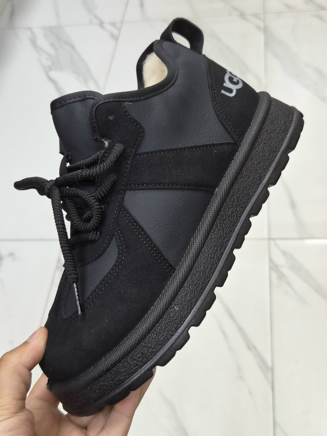,кроссовки ugg,женские зимние кроссовки,кроссовки на меху,зимняя
