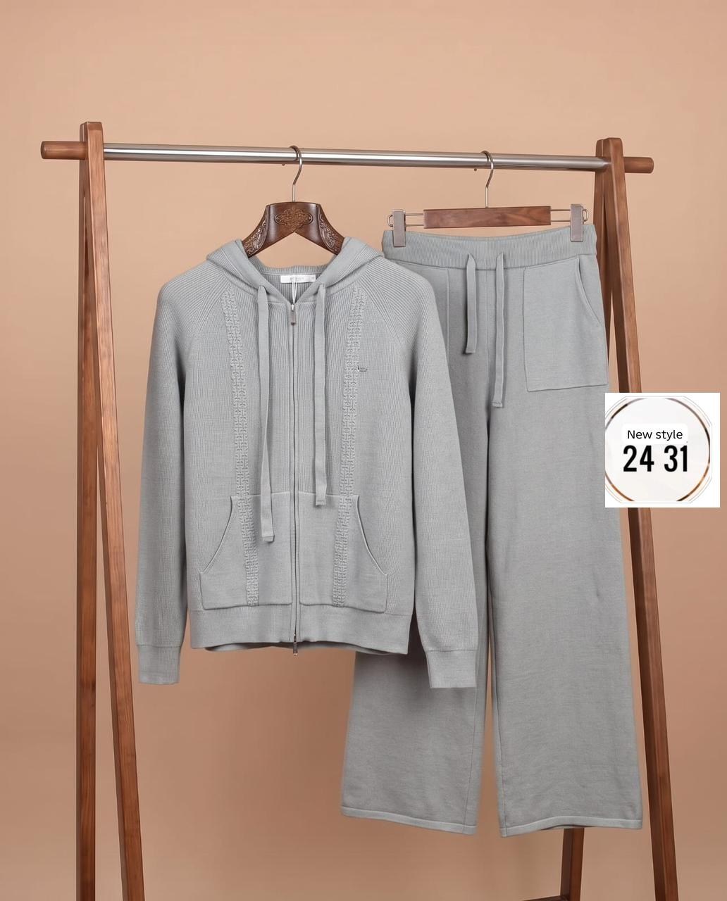 loro piana костюм кашемировый,костюм loro piana,вязаные костюмы,костюм loro piana женский кашемировый,трикотажный костюм