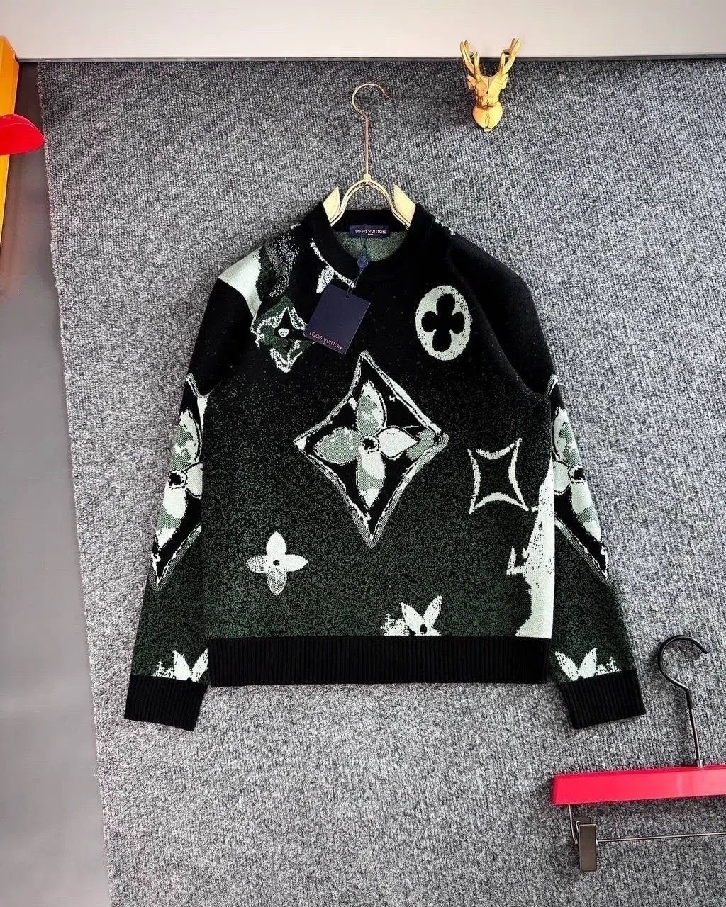 модные свитера,свитер,свитер louis vuitton,свитера женские
