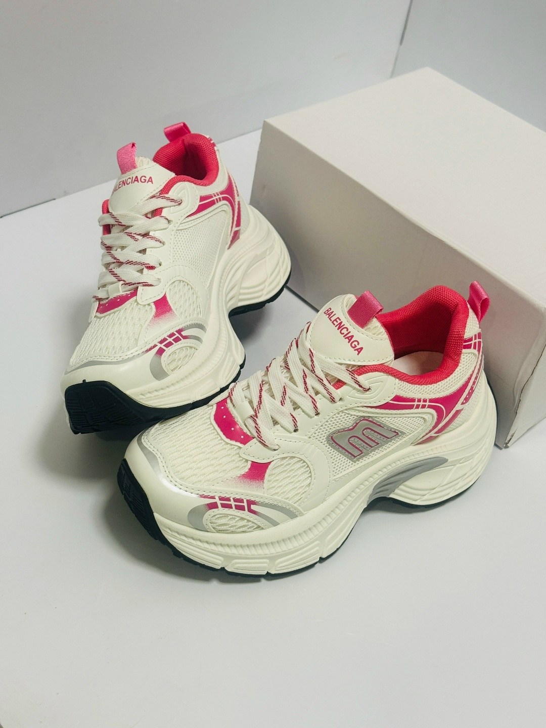 кроссовки женские balenciaga,кроссовки balenciaga,кроссовки женские,,кроссовки баленсиага женские