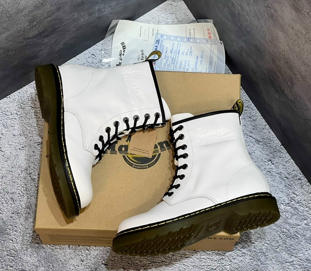 ,ботинки dr martens,мартинсы белые,модные ботинки,dr martens 1460 white
